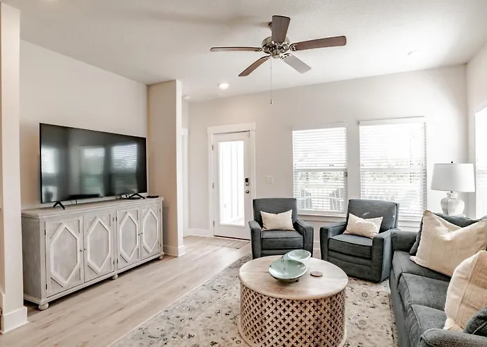 Serenity Island Treasure At 7868 Evening Glow Drive Holiday home Pensacola